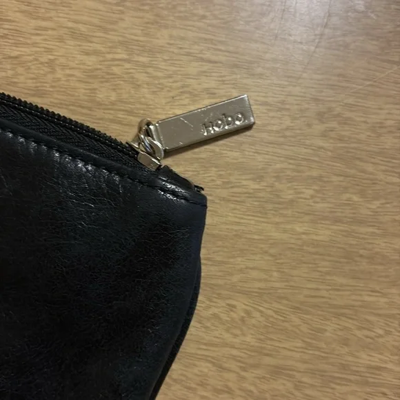 Hobo black leather wristlet - Picture 5 of 5